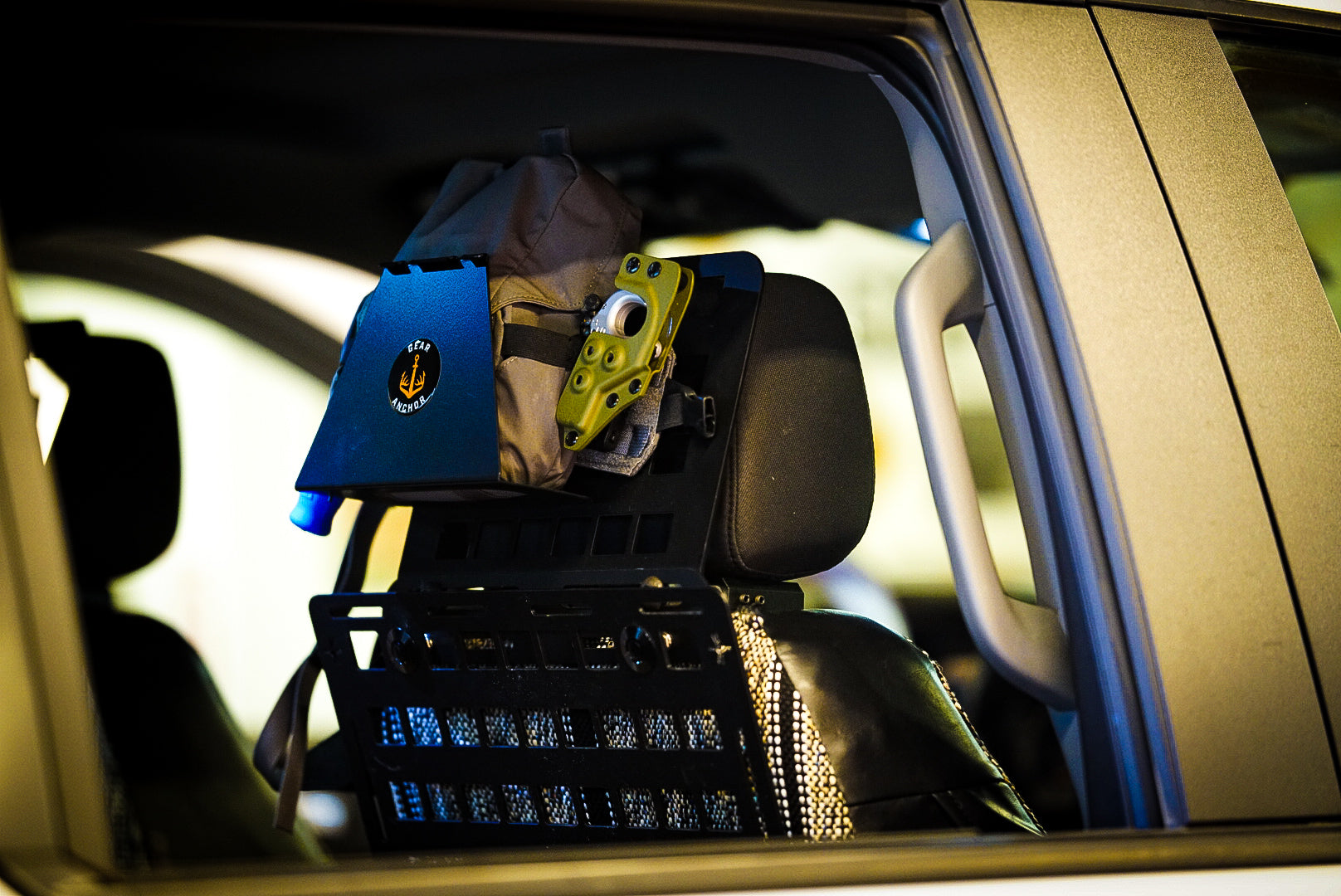  binocular harness Holder